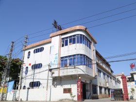 工廠大門